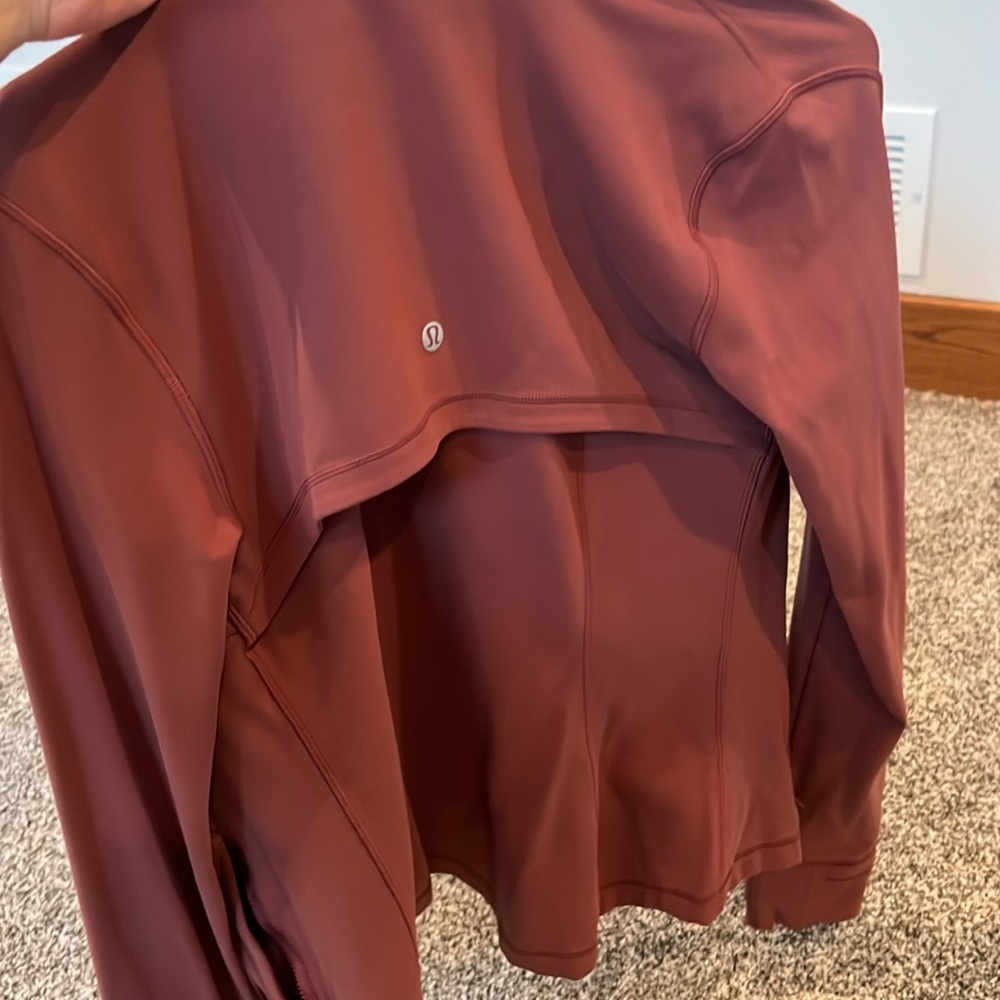 Lululemon jacket - Picture 3 of 3